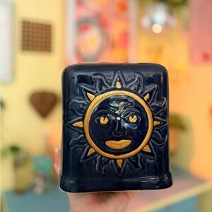 90’s Navy Blue Vintage Celestial Sun Ceramic  Tissue Holder